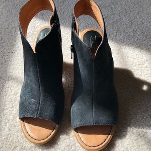 Born suede heeled boots. 6.5